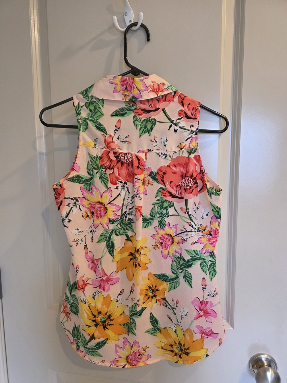 Express Floral Portofino Tank - Picture 2 of 3